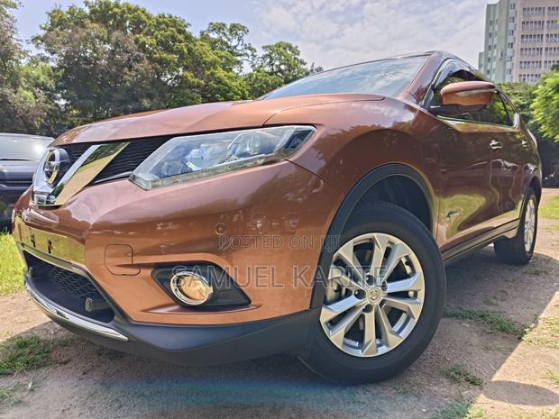 Brown Nissan X-Trail 2016 SUV Available