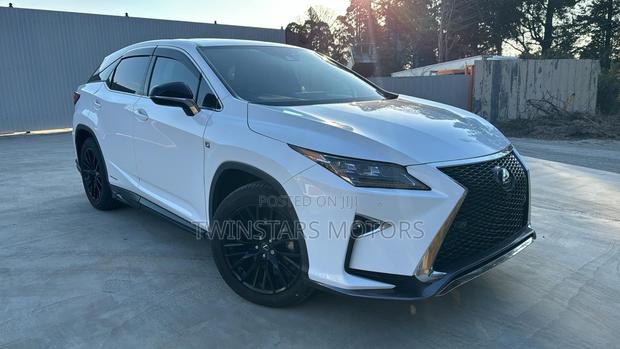 AWD 2017 Lexus RX 450h 3.5 Hybrid in White