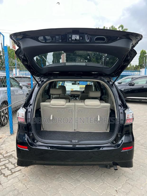 Experience the Black 2017 Toyota Wish: Style and Comfort