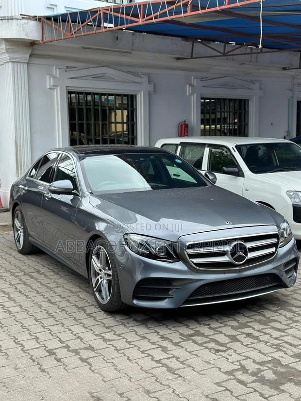 Gray Mercedes-Benz E200 2018 - Affordable Luxury