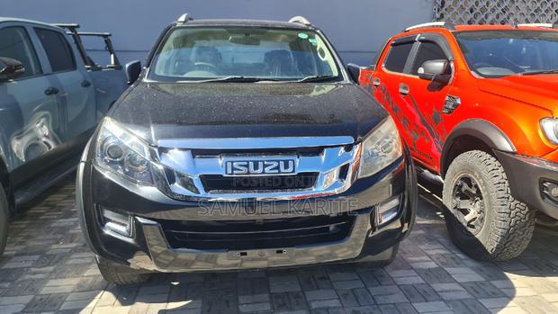 2017 Isuzu D-MAX Gray - Power, Performance, and Style