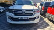 2016 Toyota Land Cruiser in White - Ultimate Off-Road Performance for sale