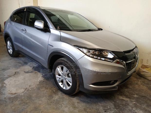 Honda Vezel 1.5 Hybrid 2WD 2017 - Silver: Affordable Luxury with Exceptional Fuel Efficiency