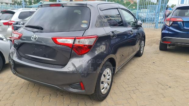 Black Toyota Vitz 2018 - Compact Car with Style and Comfort