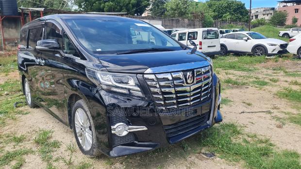 2017 Black Toyota Alphard - Elegant and Spacious Luxury Sedan