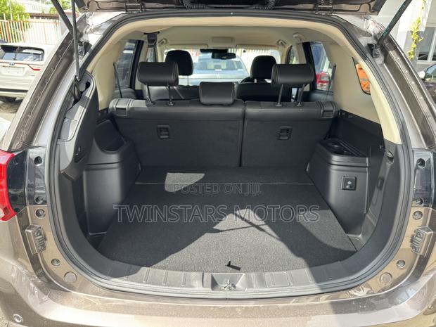 2017 Mitsubishi Outlander 2.0 PHEV AWD Gray - Pre-Owned Excellence