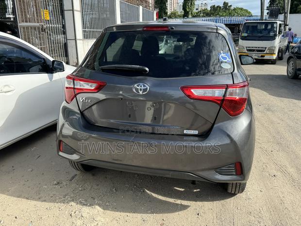 2018 Toyota Vitz 5dr 1.3L FWD - Gray, Like New
