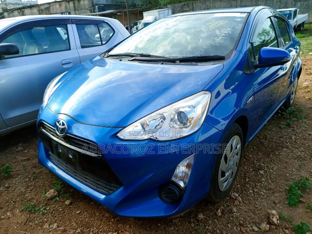 Toyota Aqua 2016 Blue: Affordable Efficiency Awaits!