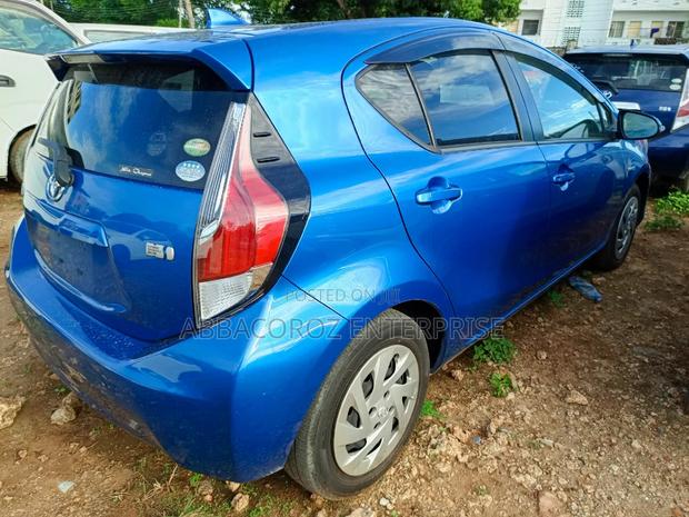 Toyota Aqua 2016 Blue: Affordable Efficiency Awaits!
