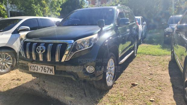 2015 Toyota Prado Green Land Cruiser - Eco-Friendly Adventure