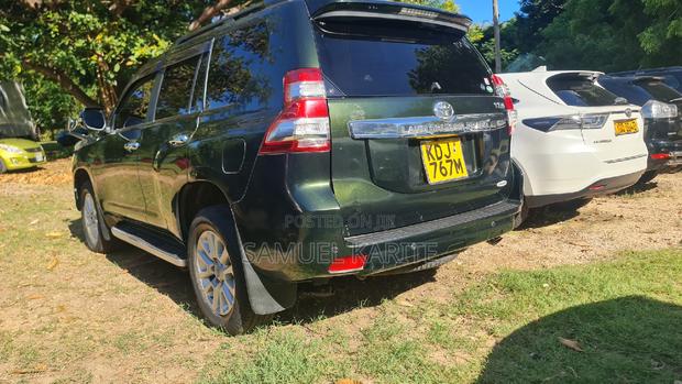 2015 Toyota Prado Green Land Cruiser - Eco-Friendly Adventure