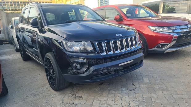 2017 Jeep Cherokee Black: Luxury Off-Road Vehicle