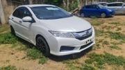 White 2017 Honda Grace: Affordable Compact Sedan for sale