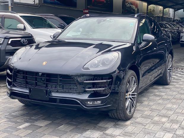 Pre-owned 2016 Porsche Macan S - Black Edition - Luxury SUV