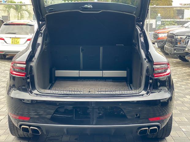 Pre-owned 2016 Porsche Macan S - Black Edition - Luxury SUV