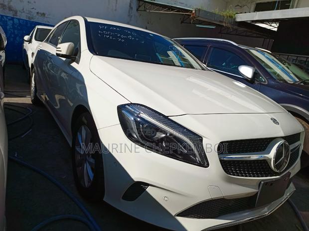 Pearl-Coated 2017 Mercedes-Benz A-Class: Compact Luxury Sedan
