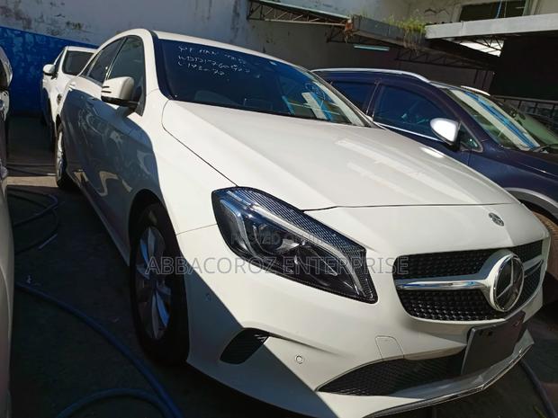 Pearl-Coated 2017 Mercedes-Benz A-Class: Compact Luxury Sedan