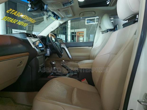 White 2018 Toyota Land Cruiser Prado 3.0 172hp