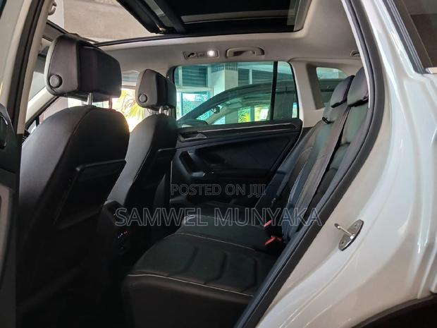 Volkswagen Tiguan 2.0T Sport FWD 2017 Pearl