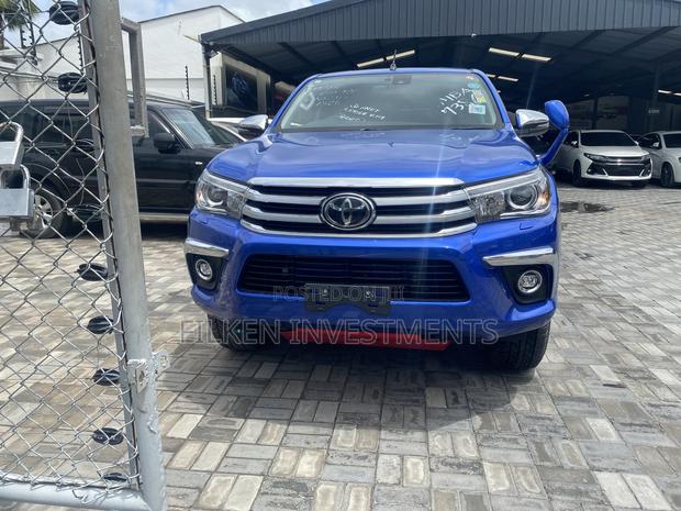 2019 Toyota Hilux Blue: Experience the Ultimate Off-Road Adventure