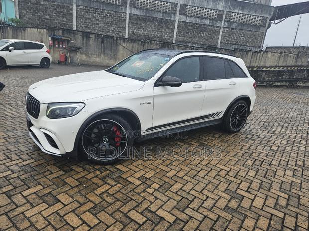 White 2017 GLC-Class Mercedes-Benz - Premium Compact SUV