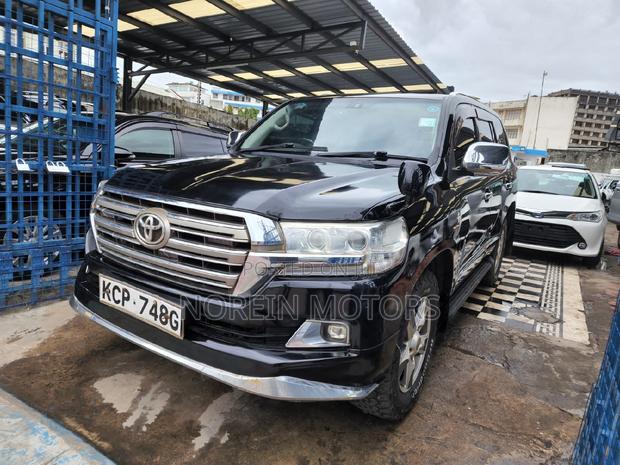 Premium 2013 Toyota Land Cruiser Black - Pre-Owned