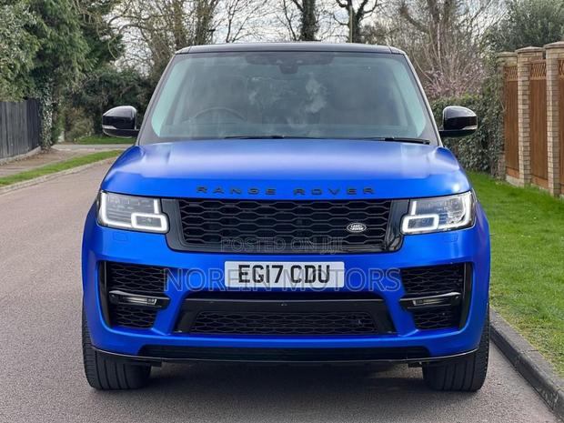 2018 Land Rover Range Rover Vogue Blue: Stylish and Powerful SUV