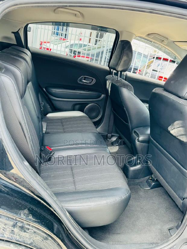 Gray Honda Vezel 2017 - Quality Used Compact SUV