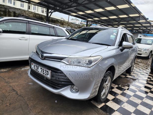 2015 Toyota Corolla Fielder Silver - Affordable Luxury