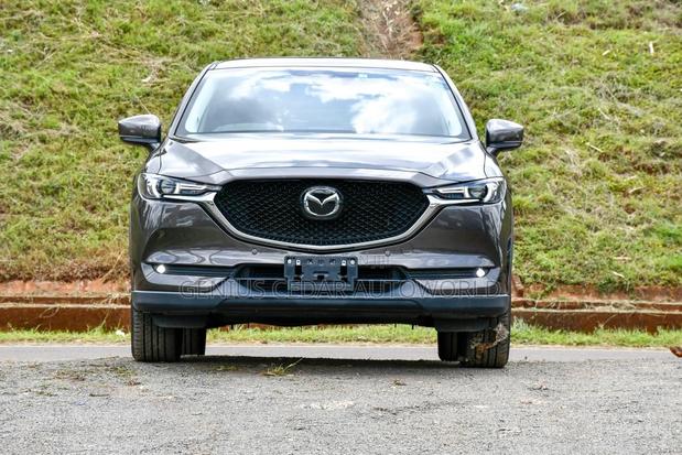 2017 Mazda CX-5: Stylish Compact SUV for Your Drive