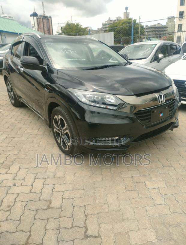 Gray Honda Vezel 1.5 Hybrid 2WD 2017 - Nearly New Offer