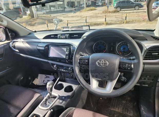 2017 Toyota Hilux Silver Edition: Two Models to Explore