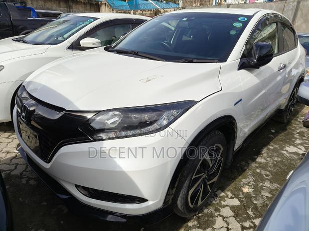 2018 Honda Vezel 1.5 Hybrid 4WD White - Impeccable Condition