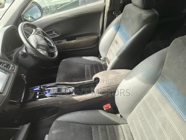 2018 Honda Vezel 1.5 Hybrid 4WD White - Impeccable Condition