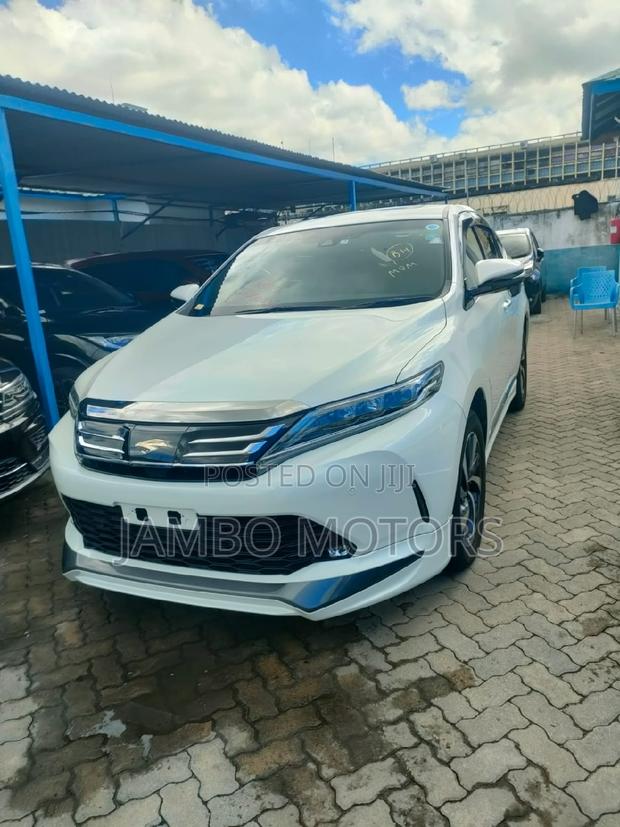2017 Toyota Harrier 2.0 Turbo - Premium White