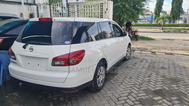 2016 Nissan Wingroad White: Versatile and Attractive