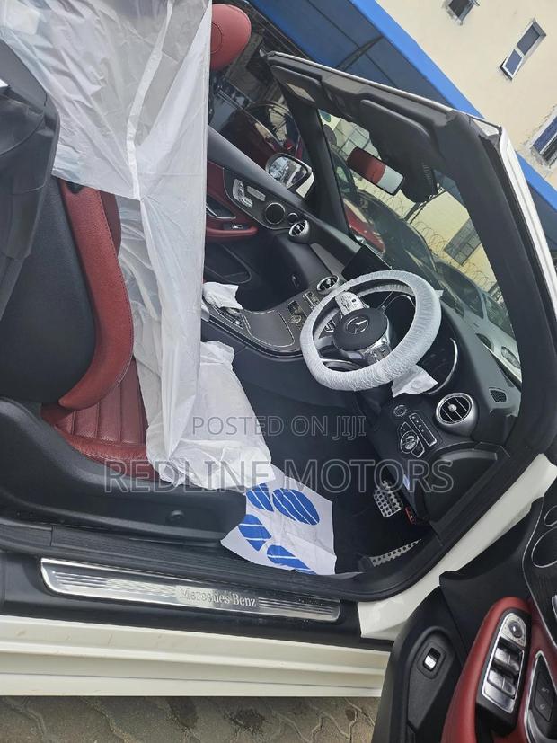 2018 Mercedes-Benz C200 - White Sedan, Top-of-the-line Performance