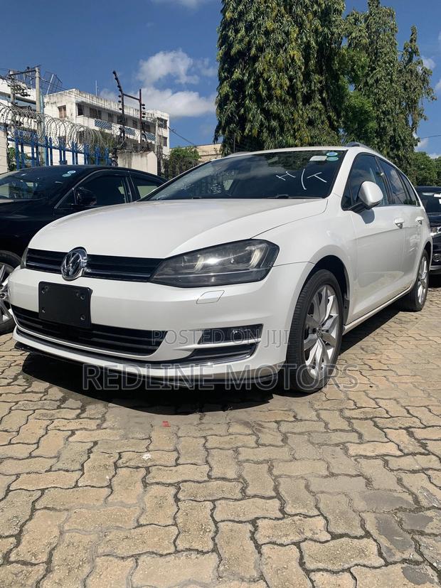 2016 Volkswagen Golf TSI S - White 4-Door Hatchback