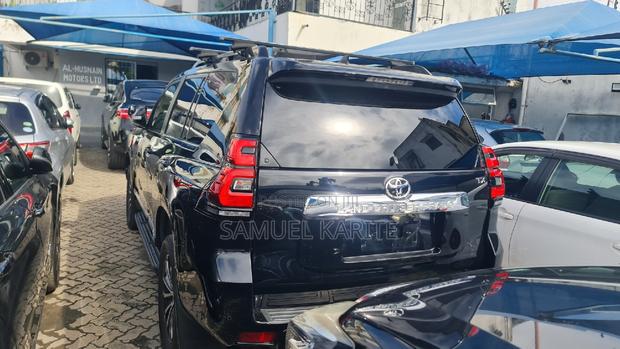 Experience the 2018 Toyota Land Cruiser Prado Black: Unmatched Performance