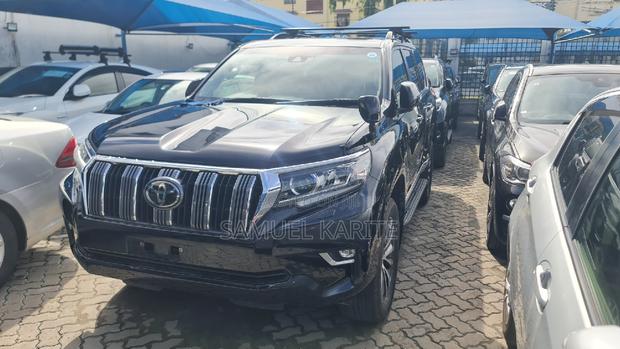 Experience the 2018 Toyota Land Cruiser Prado Black: Unmatched Performance