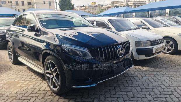 2017 Mercedes-Benz GLE-Class Black SUV: Luxury Reimagined