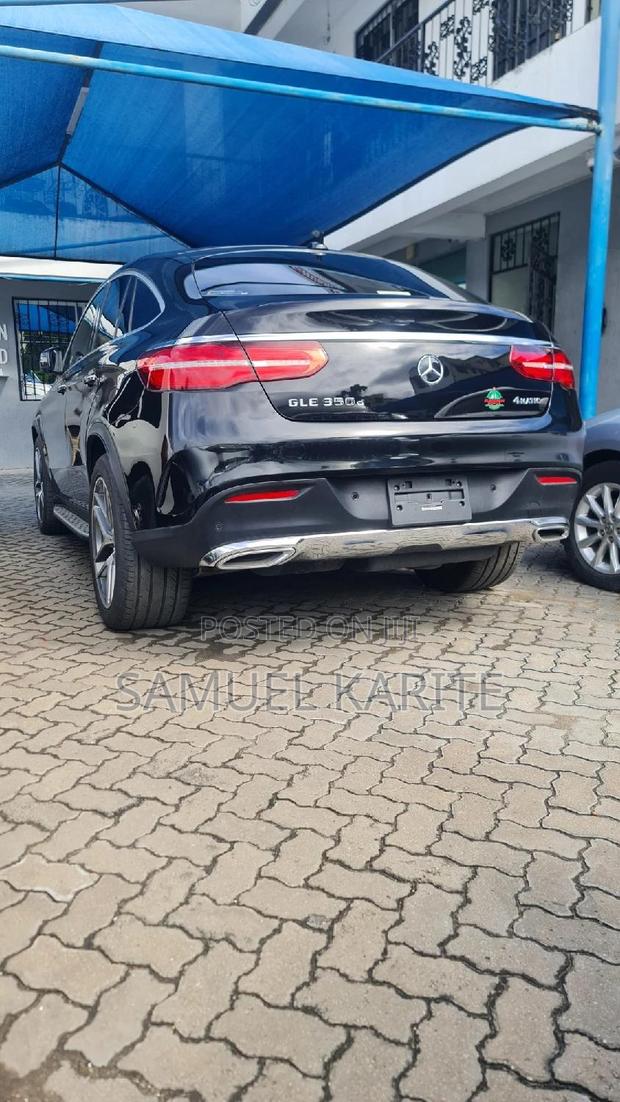 2017 Mercedes-Benz GLE-Class Black SUV: Luxury Reimagined