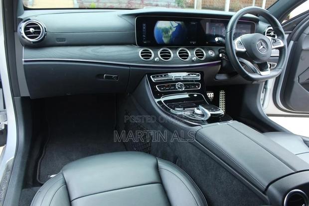 Mercedes-Benz E200 2016 Silver