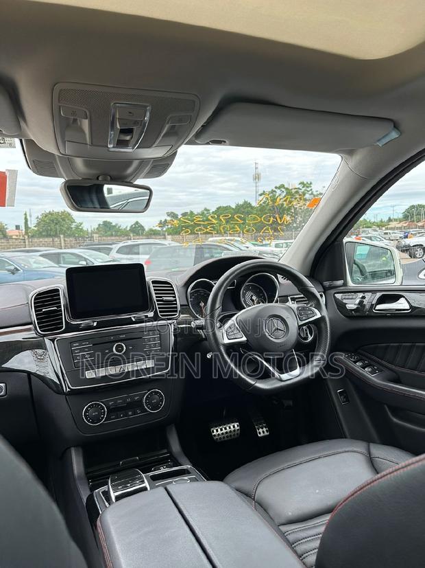Stylish 2018 Mercedes-Benz GLE-Class Pearl SUV Available