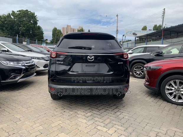7-Seater Mazda CX-8 2.2 FWD in Black: Forward-Drive 2017 Model
