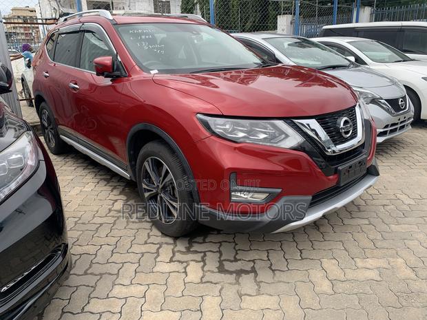 2018 Nissan X-Trail 2.0 Petrol AWD - Used - Red Color