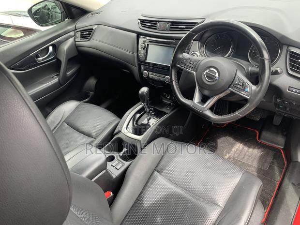2018 Nissan X-Trail 2.0 Petrol AWD - Used - Red Color