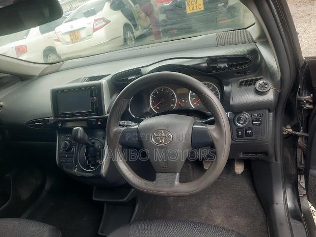 Toyota Wish 2013 Black