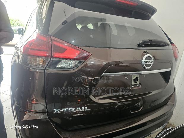 Brown Nissan X-Trail 2018 - Affordable Pre-Owned SUV