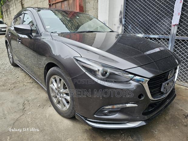 2017 Mazda Axela in Gray - Perfect for Daily Commute